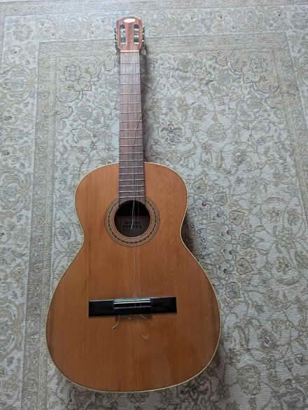 Photo of free Accoustic guitar (Harringay N4) #1