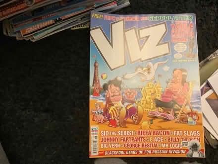 Photo of free viz magazines (South Kensington SW3) #1