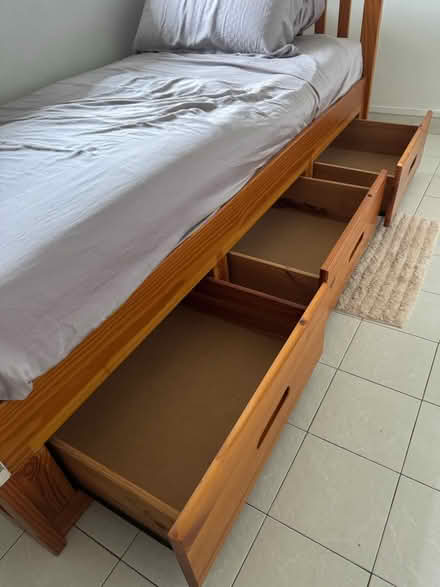 Photo of free Single bed with storage drawers (Upper Bukit timah) #3