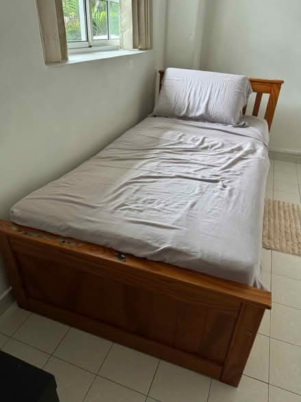 Photo of free Single bed with storage drawers (Upper Bukit timah) #2