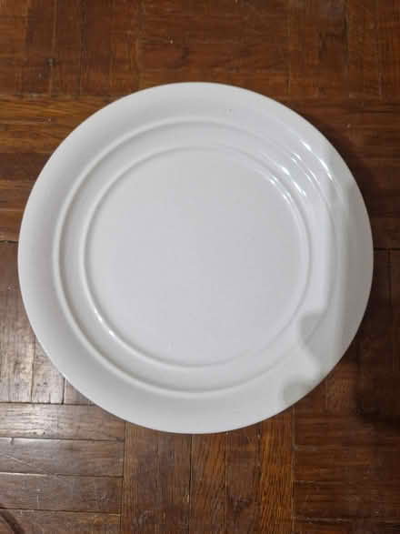 Photo of free 7 matching tea plates/side plates (Cheshunt EN8) #1