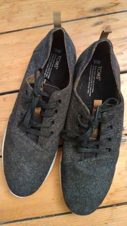 Photo of free TOMS Trainers Men UK12 (SE23) #2
