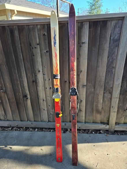 Photo of free Tua Excalibur Telemark skis (South Pleasant Hill) #1