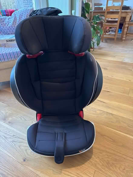 Photo of free Beware izi flex car seat (HP1) #1