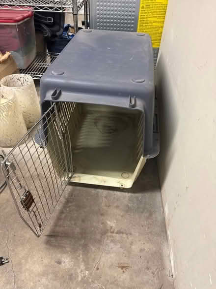 Photo of free Large dog crate (Inner Richmond) #1