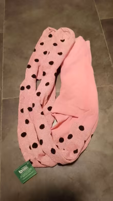 Photo of free Pink glittery tights with black spots 8+9years (Norcot RG30) #1