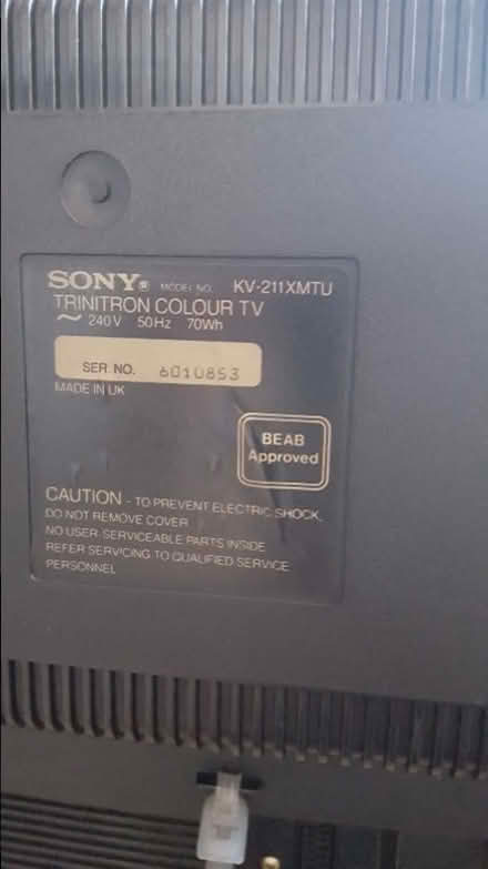 Photo of free sony trinitron 24" tv with stand (Aylesbury Vale HP21) #2