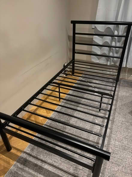 Photo of free Single bed frame and mattress (TW7 7PS) #1