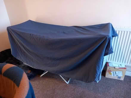 Photo of free Blue king size fitted sheet (IP1) #1