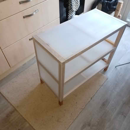 Photo of free small Ikea shelving (croydon) #1