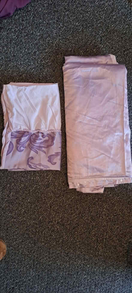 Photo of free Double duvet cover & pair of pillow cases (lilac) (AB16) #1