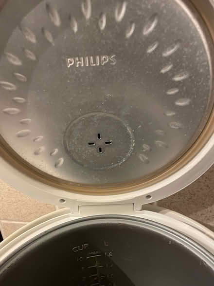 Photo of free Philips rice cooker (Bracknell’s RG42) #4