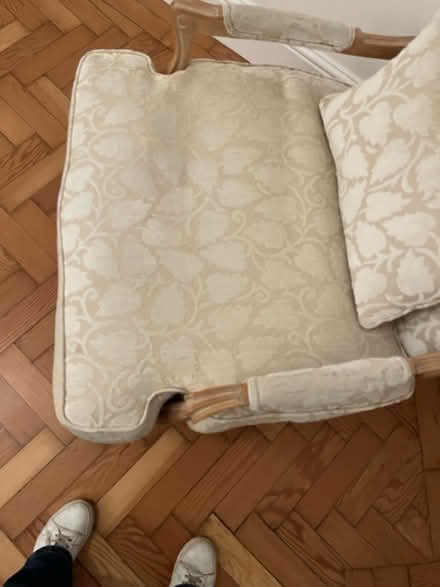 Photo of free Single sofa chair (NW11) #2