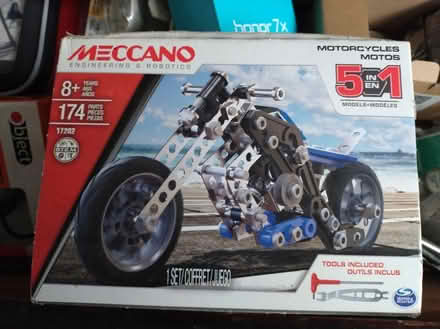 Photo of free Meccano motorcycle (LU1 4hd) #1