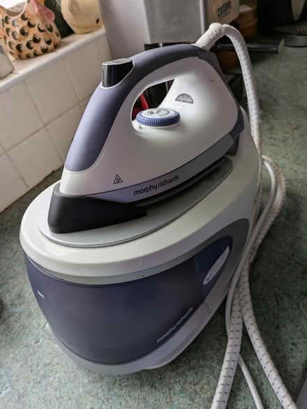 Photo of free Steam Iron - works (Market Harbourough) #2