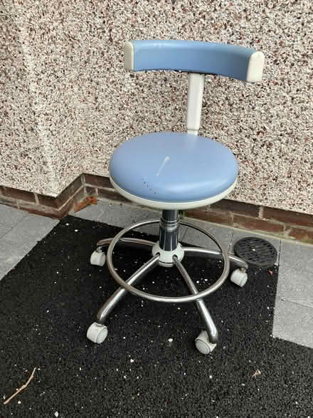 Photo of free Swivel chair on casters (Allerton L18) #2