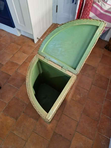 Photo of free Lloyd Loom laundry basket (Old Town HP2) #1