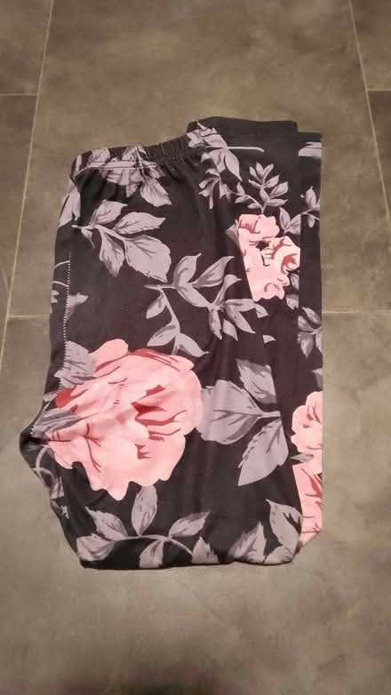 Photo of free Black trousers flower print 8-9years (Norcot RG30) #1