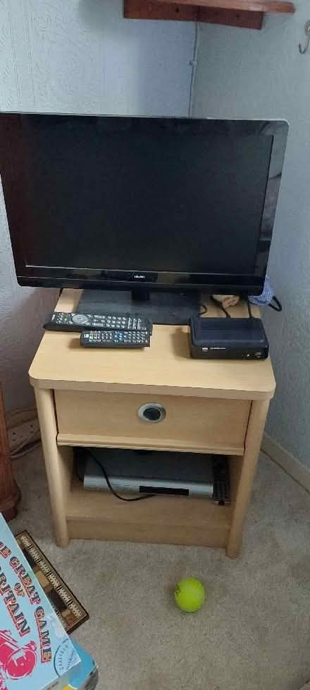 Photo of free Television (Quinton B62) #1