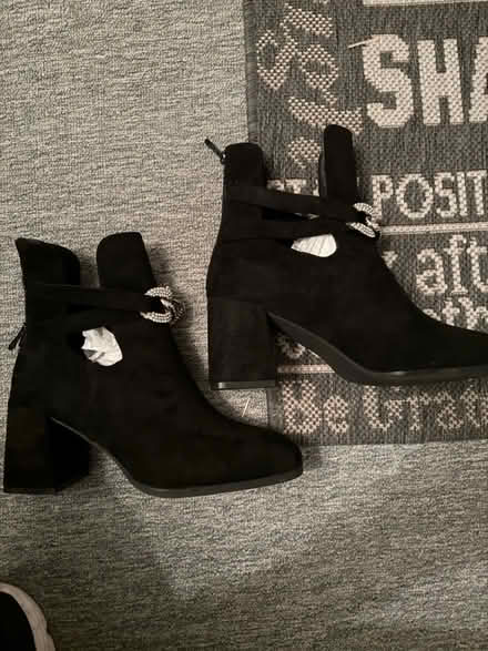 Photo of free X2 pairs of ladies size 8 shoes (M18 Abbey Hey) #2