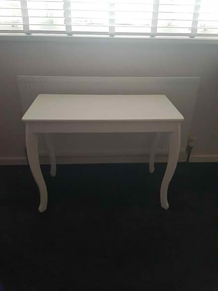 Photo of free Childs desk (Stevenage SG2) #1
