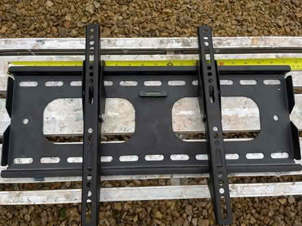 Photo of free TV wall mount (GL2) #1