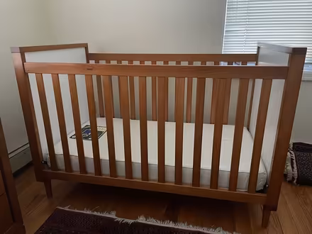 Photo of free Baby crib (Englewood Cliffs, NJ) #1