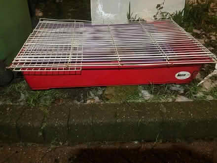 Photo of free Indoor cage (SK3 Edgeley) #1
