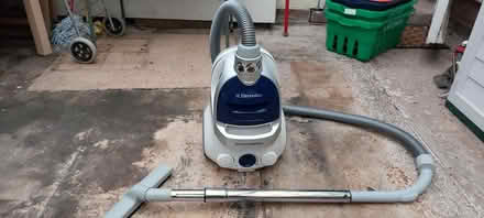 Photo of free Electrolux vacuum cleaner (Quinton B62) #1