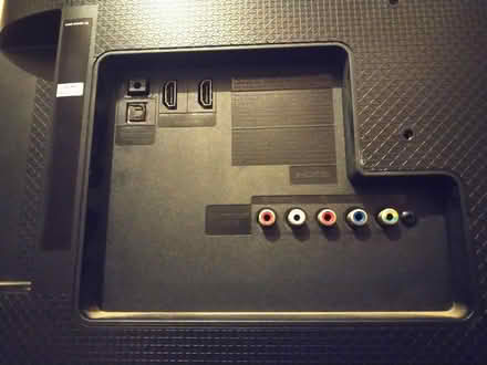 Photo of free Broken Samsung TV (Putney SW15) #3