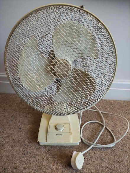Photo of free Desktop fan (Urmston M41) #1