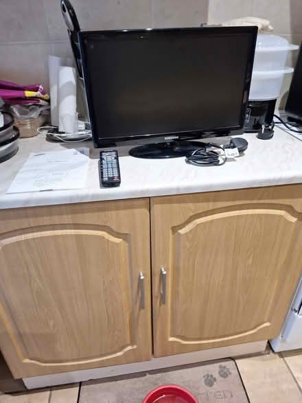 Photo of free 18 ins Samsung TV with instructions (Pandy NP7 8RS) #1