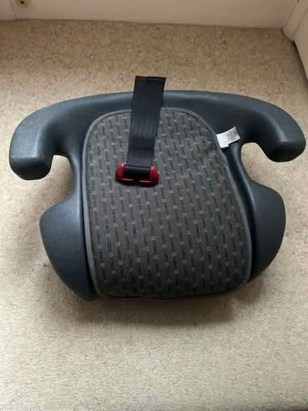 Photo of free Britax Child Car Booster Seat (Hertford Heath SG13) #1