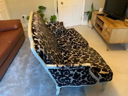 Photo of free Beautiful sofa (Central Tunbridge wells TN1) #1