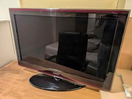 Photo of free Samsung 38" TV (Hackford Road) #1