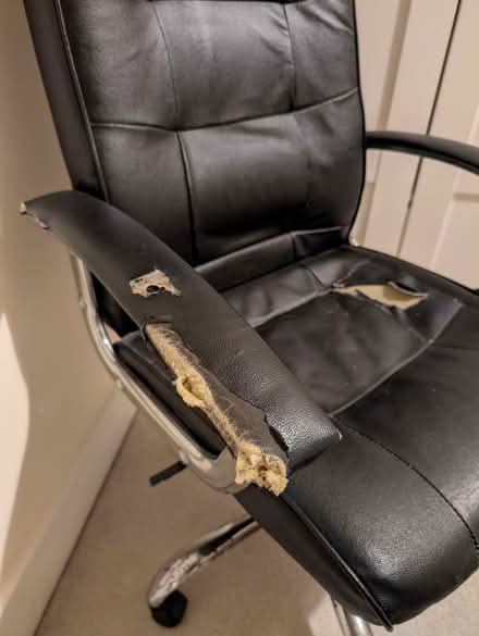 Photo of free Leather office chair (Hackford Road) #3