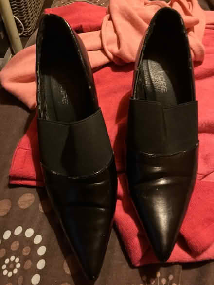 Photo of free 1 bag ladies clothes & 1 pair shoes (Belsize Park NW3) #3