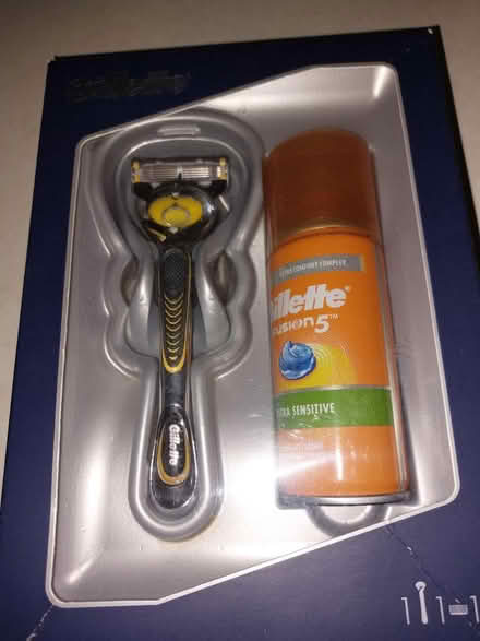 Photo of free Gillette razor and foam set (Worcester Park KT4) #1