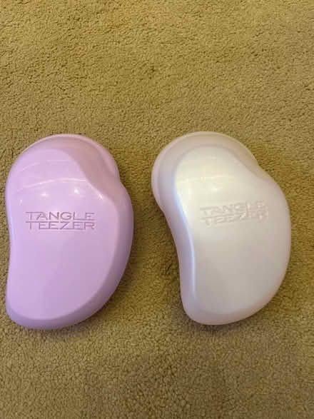 Photo of free Tangle teezer (Blacklands TN34) #1