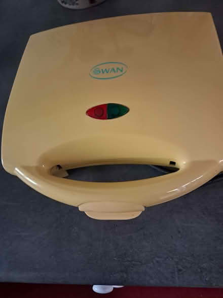 Photo of free Swan Sandwich Toaster (Marshalswick AL4) #1