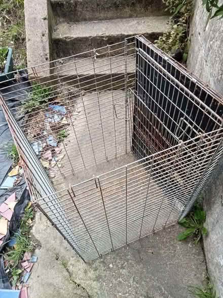 Photo of free Metal Dog/Pet Cage Large (CT17) #1