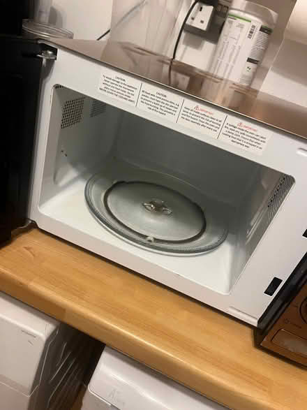Photo of free Microwave (Kilburn DE56) #2
