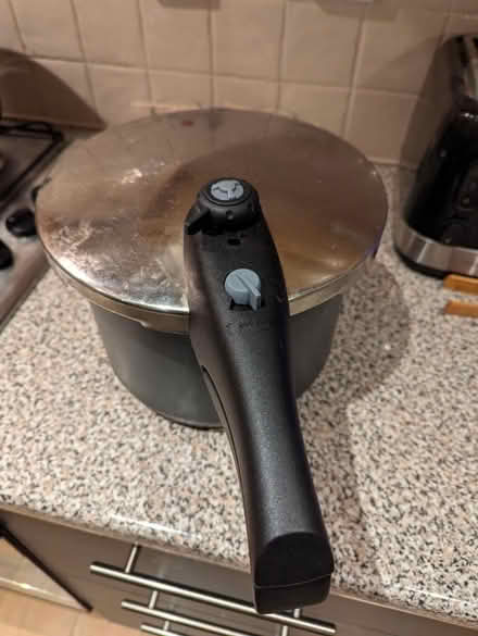 Photo of free Pretige pressure cooker (Meadowbank EH8) #1
