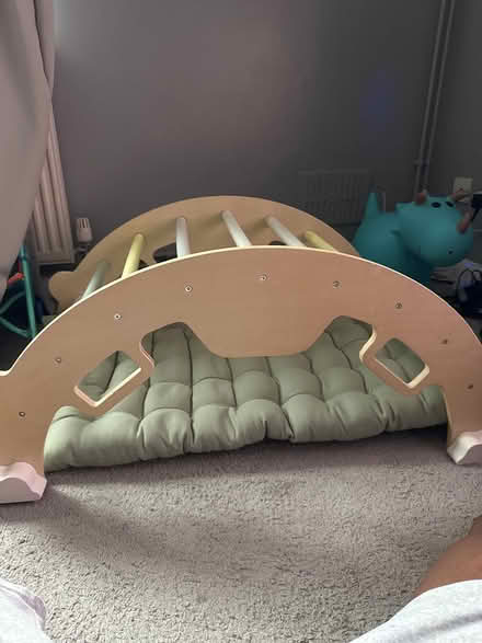 Photo of free Kids indoor climbing arch (Littleover) #2