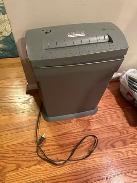 Photo of free Paper Shredder (Burke/West Springfield) #1