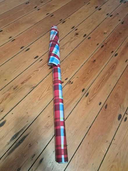 Photo of free Roll of gift wrap (W45sb) #1
