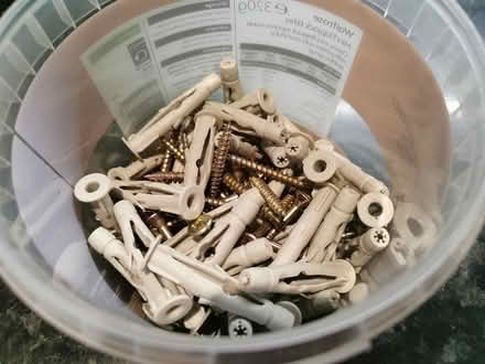 Photo of free Hardware (E4) #3