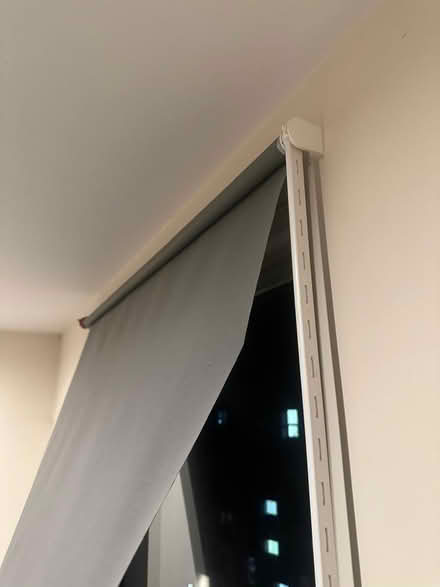 Photo of free 5 Grey/ White Greyish Blinds (C04) #2