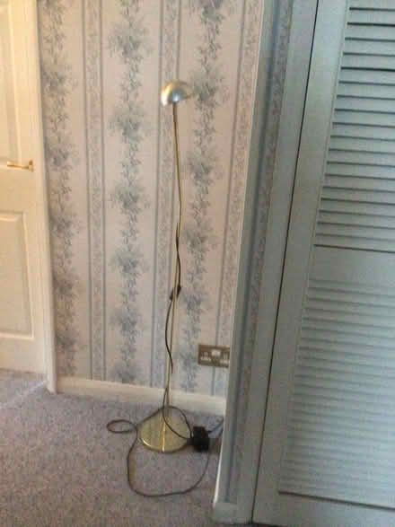 Photo of free Light. Stand reading (Winchmore Hill N21) #1