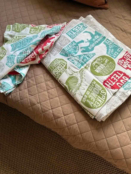 Photo of free Single adult size bed duvet cover (Saint John’s wood NW8) #1